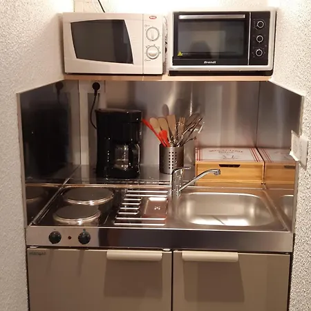 Апартаменти Studette Renovee 2 Personnes, Centre - Fr-1-516-134 Ле-дез-Альп