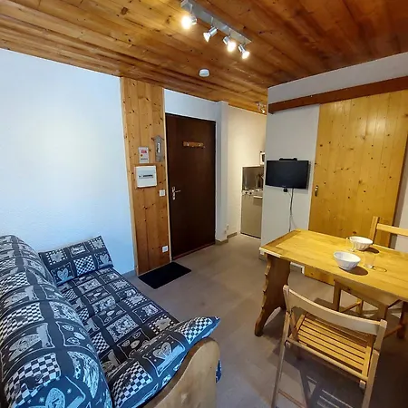 Studette Renovee 2 Personnes, Centre - Fr-1-516-134 Ле-дез-Альп